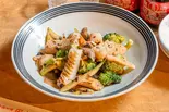 豆豉炒魷魚(豆豉イカ炒め) Stir-fried squid with Chinese black beans sauce（円山飯店 神戸三宮店）