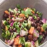 ひよこ豆のサラダ/Chickpea salad（バンゲラズスパイス ビストロ＆カフェ 東京駅店）