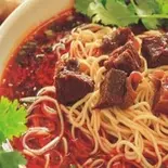 麻辣牛肉ビーフン(中華料理錦楽軒)