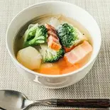 美味しいスープ(【糖質制限・高たんぱく】ヘルシーチキンオーバーライス TOKYO CHIKEN LIFE 東京チキンライフ)