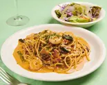 エビとほうれん草のトマトクリームソース Shrimp and Spinach with Tomato Cream Sauce（東中野イタリアン グラート）