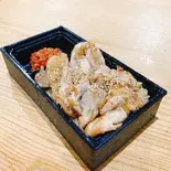 特選若鶏の焼肉重 (塩たれ・キムチ)（鉄板焼肉 スタミナ亭 清水店）