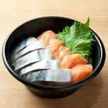 サーモン・しめさば丼(レギュラーサイズ)（【元祖】でか盛り海鮮問屋 すすきの店）