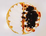 ココアビスケット＆キャラメルソース＆ミルククリーム（ワッフルパラダイスMIYAKO 用賀店）
