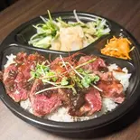 牛ハラミ炙りガーリックステーキ弁当（ジュウゴノニク(熟成黒毛和牛ローストビーフ専門店)）