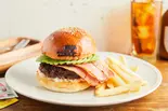 アボカドベーコンバーガー（Wagyu to Worldwide）