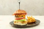自家製燻製ベーコンチーズバーガーセット（＆BURGER.）