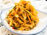 千切り干し豆腐のピリ辛和え（琉華 沖縄中華料理 金町店）