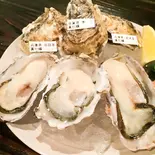 【 No.1】本日の厳選おすすめ生牡蠣3種盛り★産地直送!【旬の味を食べ比べ!】(牡蠣酒場すずきんち)