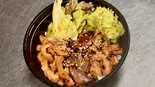 豚ホルモン3種丼（池下ホルモンセンター）