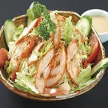タンドリーチキンサラダTandoori chicken salad（NAMASTE CAFE豪徳寺店）