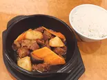 土鍋牛バラ煮込み定食(黄燜牛腩飯)（楊銘宇 黄燜鶏米飯 御徒町店）