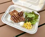 まぐろの味噌焼きステーキ丼（豊洲市場直送まぐろ KEIKI BEACH 83）