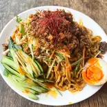 汁なし坦々麺（中華料理揚子江）