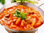 トマトと牛バラの煮込み鍋（永利 池袋西口店）