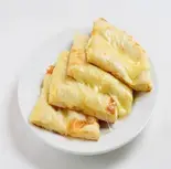 チーズナン Cheese Nan（インド・ネパール料理 アグニ）