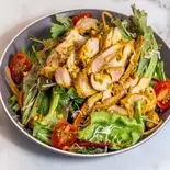 タンドリーチキンサラダプレート/Tandoori chicken salad plate（バンゲラズスパイス ビストロ＆カフェ 東京駅店）