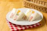 フルーツサンドイッチ(4切れ入れ)（ホットケーキパーラー Fru-Full 赤坂店）