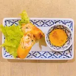 自家製 エビ入り タイ風揚げ春巻き(1本)（ASIAN MARKET STANLEY）