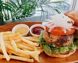 トリムバーガー(MARINA RESTAURANT TRIM)