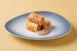 秋茸ソース掛け 牛肉とトマトのチーズ春巻き（麺匠の心つくし つるとんたん 本町楼）