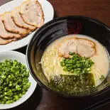 白博多チャーシューメン（博多ラーメン 長浜や 池袋店）