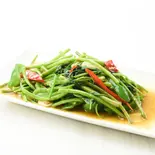 空芯菜炒め(本格タイ料理バル プアン 三軒茶屋本店)