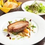 本日の豚肉料理+サラダ+バケット（ビストロ サンタンナ）
