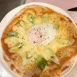 ネギと半熟卵の味噌クリームピザ(Dininng bar chacha)