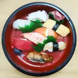 盛り合わせ椿（丸徳寿司 桃谷店）