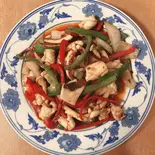 イカとピーマン炒め（中華料理 翔威飯店）