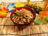 【丼ぶり人気No,1】やみつき台湾ぶた丼(おばんざいときしめん鯱)