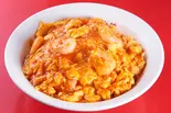 海老と卵のチリソース掛けご飯（さっぱり中華房 清香楼本館）