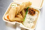 手羽先からあげ弁当（肉汁からあげ専門店 だるま商店 美野島店）