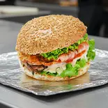 ベーコンエッグバーガー / BACON EGG BURGER（JACKS BURGER SHOP SUITA）