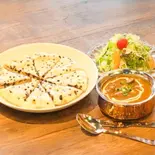 Jセット マトンカレー チーズナンかチョコレートナン サラダ付（TAREMAM）