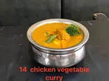 チキンベジタブルカレー(サラダ&ナンorライス) Chicken and Vegetable Curry (Served with Naan or Rice and Salad)(エバーグリーン 新小岩店)