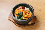 和牛・MIXホルモンビビンバ（焼肉 燈苑）