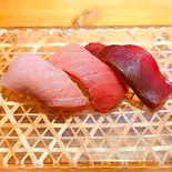 本マグロ味比べ3貫握り（廻転寿し義）