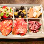 お任せおつまみセット（SALON AKARI）
