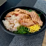 炙り厚切りトロサーモン★人気NO③★（魚丼 平尾二丁目店）