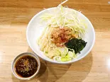汁無し白髪葱担々麺(特製そぼろ・ほうれん草・薬味葱・フライドオニオン・白胡麻・糸唐辛子・白髪葱)（東京極上坦坦 弘明寺店）