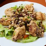 牡蠣の塩山椒炒め Oyster and Japanese Pepper Stir Fry(四川麻辣火鍋 天府 関内店)