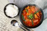 じゅわっと酸旨！トマトユッケジャンクッパ（世田谷区焼肉いちわ|麺とご飯で楽しむ「ユッケジャン」杉並店）