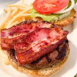 Bacon Burger 90g ベーコンバーガー(ホームワークス麻布十番店)