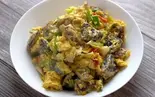 ピータンと玉子炒め  皮蛋炒蛋（香南厨房）