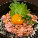 ねぎとろユッケ丼（旬彩ゆり根）