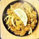 タンドリーチキン鉄板焼き（焼鳥 居酒屋 有）