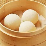 ココナッツ団子（三国の宴）