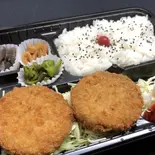 メンチカツ弁当(みそ汁付)(歌舞伎町の台所 かど平 × ホルモン焼 幸永)